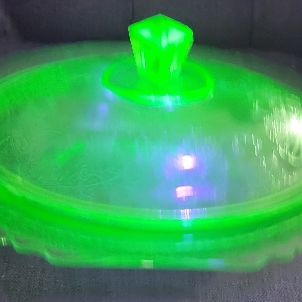 Uranium covered serving dish
